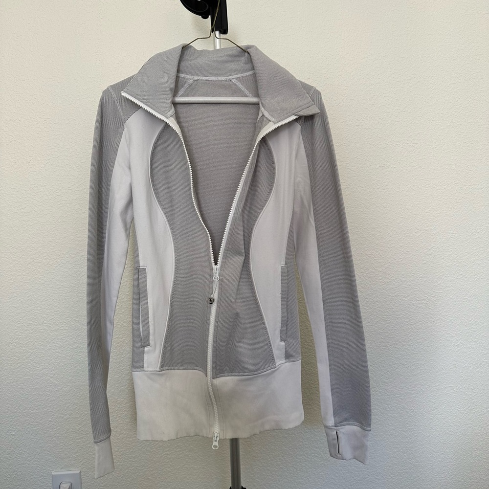 Lululemon Nice Asana Jacket - Picture 3 of 6